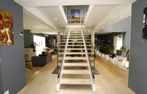 Chalé de lujo con piscina, jacuzzi, aire acondicionado, garaje